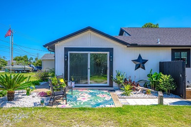 Beautifully designed 3 bedroom 2 bath home offering the perfect - photo 4