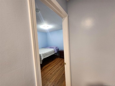 Beautifully Updated Open-Floor-Plan Ranch-RECENTLY RENOVATED TO - photo 12