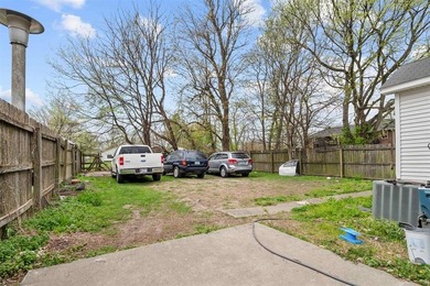 For the first time ever, 1728 Ohio Street is available to the - photo 4