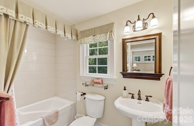 Offered for sale by its original owners, this traditional custom - photo 43