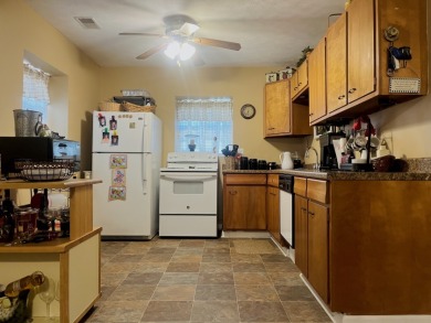 3 BR - 2 BA in a PRIME location at ROUGH RIVER LAKE!! - photo 9