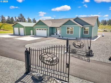 Sunset Lake Home For Sale in Warrenton Oregon