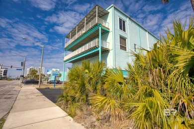 Beautiful studio/efficiency condo perfectly located directly - photo 3