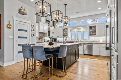 An Exceptional West Winds Estate with Private Poolside Retreat & - photo 14
