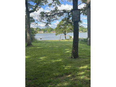 **ALL OFFERS DUE TUESDAY 6/16 AT 9AM**Welcome home to this - photo 15