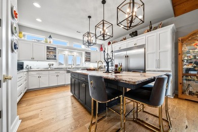 An Exceptional West Winds Estate with Private Poolside Retreat & - photo 16