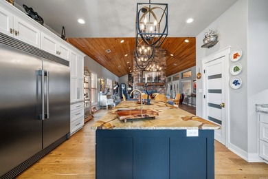 An Exceptional West Winds Estate with Private Poolside Retreat & - photo 18