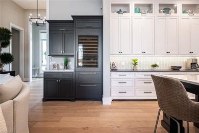 Experience the best of Naples waterfront living in this - photo 18