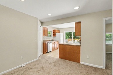 **ALL OFFERS DUE TUESDAY 6/16 AT 9AM**Welcome home to this - photo 19