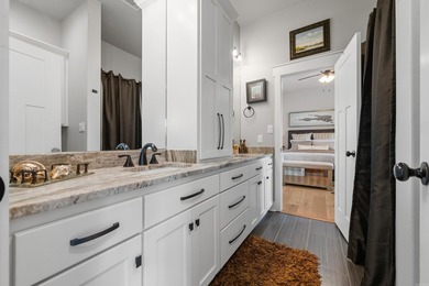 An Exceptional West Winds Estate with Private Poolside Retreat & - photo 33