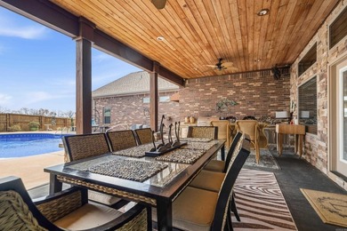 An Exceptional West Winds Estate with Private Poolside Retreat & - photo 41