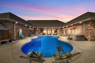 An Exceptional West Winds Estate with Private Poolside Retreat & - photo 45