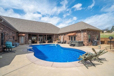 An Exceptional West Winds Estate with Private Poolside Retreat & - photo 48