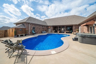 An Exceptional West Winds Estate with Private Poolside Retreat & - photo 50