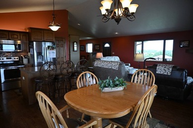 Beautiful hilltop home with incredible panoramic views of the - photo 7