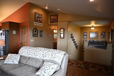 Beautiful hilltop home with incredible panoramic views of the - photo 8