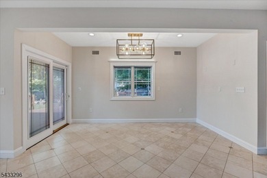 Beautifully maintained custom home in the White Meadow Lake - photo 12
