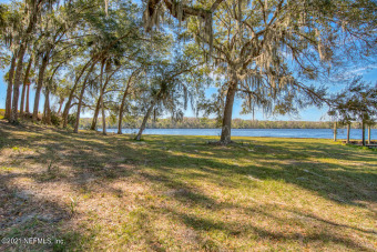 Little Lake George Lot For Sale in Welaka Florida