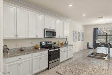 Welcome to 11892 Hickory Estate Circle, a stunning 3-bedroom - photo 12