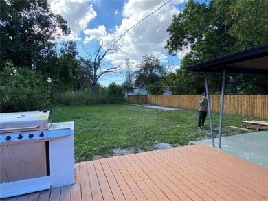 Cash only. Investors! This house has so many great features - photo 31
