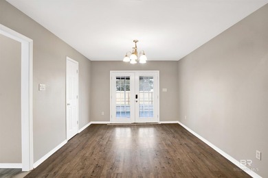 Welcome to this beautifully maintained 3-bedroom, 2-bath home - photo 5