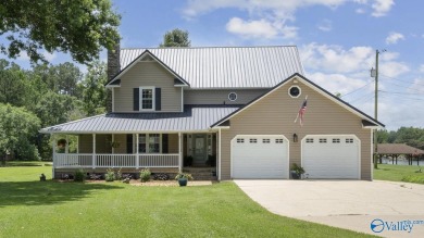 Neely Henry Lake Home For Sale in Gadsden Alabama