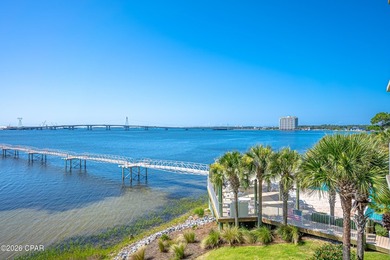 ''WAKE UP TO SHIRMMING WATER VIEWS'' This stunning 2-bedroom 2 - photo 1
