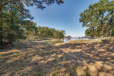 Discover the unparalleled beauty and tranquility of lakefront - photo 5