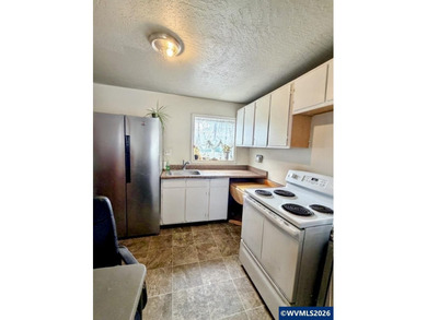 Great Opportunity for Owner-Occupant or Investor! Duplex - photo 14