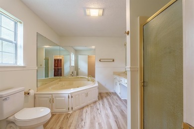 Charming 3 bedrooms, 2 bath home on 1 acre corner lot near - photo 23