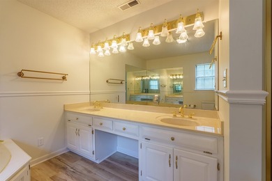 Charming 3 bedrooms, 2 bath home on 1 acre corner lot near - photo 24