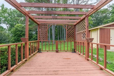 Charming 3 bedrooms, 2 bath home on 1 acre corner lot near - photo 28