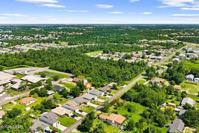 Welcome to 3025 Sarasota Avenue, a beautifully maintained - photo 9