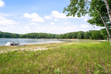 Escape to the quiet side of lake living. This 3-bedroom, 2-bath - photo 31