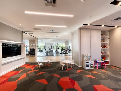 Fully renovated and reimagined turnkey 2,388 SF 3-Bedroom + Den - photo 35