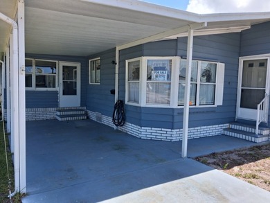 **FULLY REMODELED** Spacious 1,450 sq ft -- 2 Bedroom, 2 Bath - photo 5