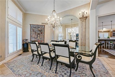 Meticulously maintained, maintenance-provided villa in the - photo 6