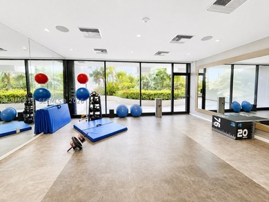Fully renovated and reimagined turnkey 2,388 SF 3-Bedroom + Den - photo 40