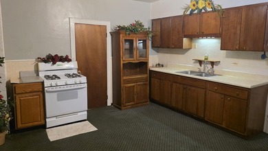 Enjoy the convenience of one-story living in this charming - photo 2