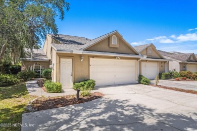 Lake Townhome/Townhouse Sale Pending in Orange Park, Florida