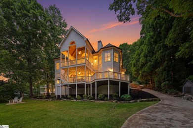 Experience luxury lake living on Lake Hartwell! This beautifully - photo 1