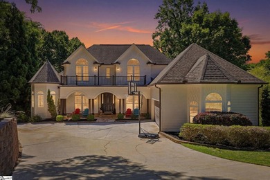 Experience luxury lake living on Lake Hartwell! This beautifully - photo 2