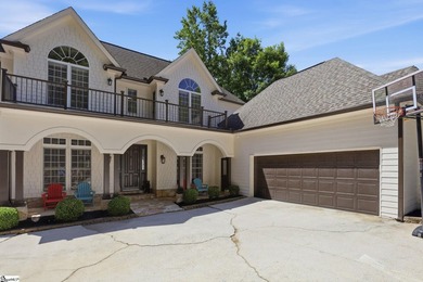 Experience luxury lake living on Lake Hartwell! This beautifully - photo 3