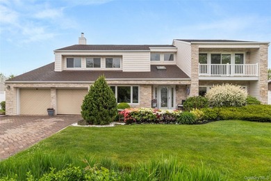 Perfectly positioned on prestigious Pace Drive - south of the - photo 1
