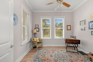 Blending relaxed elegance with unmistakable waterfront charm - photo 11