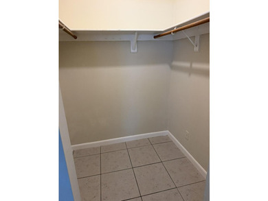 Very Nice 3/2/1 Home in Port St Lucie. Open, Bright & Airy - photo 18