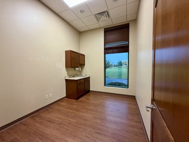 Premium Medical Office Space with High-End Finishes. Move-in - photo 21