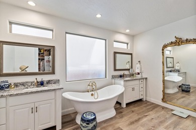 Stunning extended Amethyst model offering over 3,000 sq ft with - photo 22