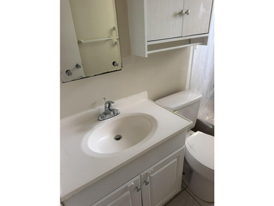 Very Nice 3/2/1 Home in Port St Lucie. Open, Bright & Airy - photo 24