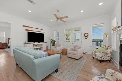 Blending relaxed elegance with unmistakable waterfront charm - photo 31